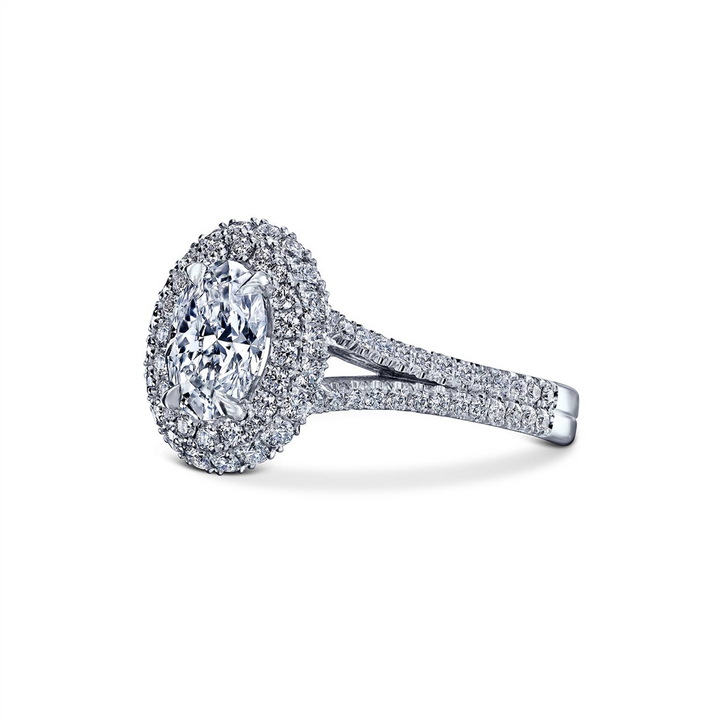 18K White Gold Diamond Halo Semi-Mount Engagement Ring - 0.62ctw.