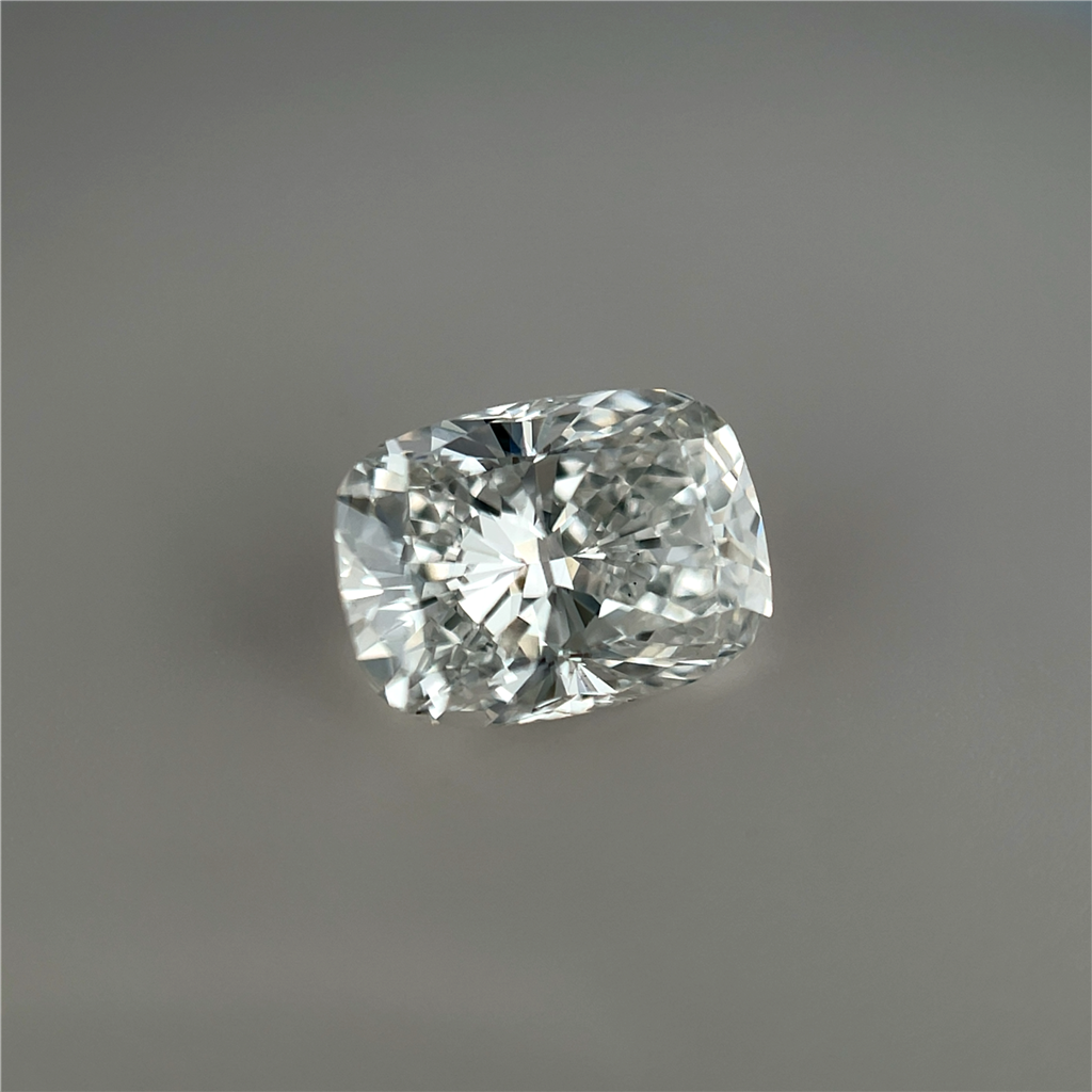 3.01ct Lab Grown Diamond Cushion Cut VS1 D