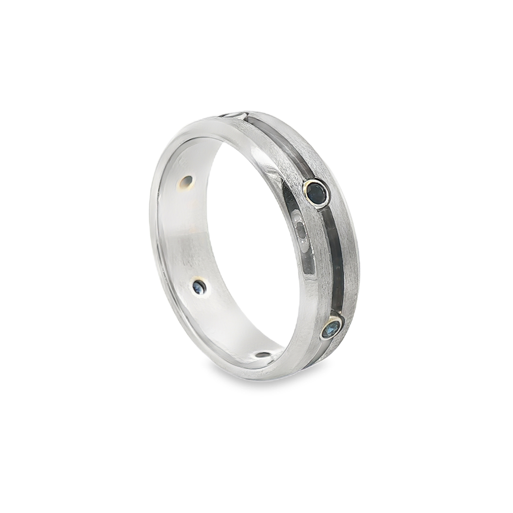 14K Gray & Yellow Gold Blue Sapphire Bezel Band – 7.1mm