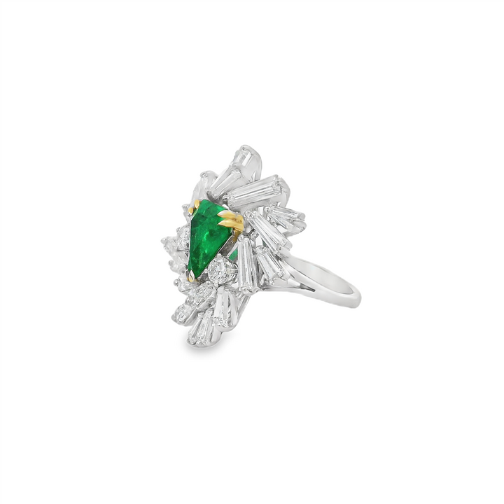 18K White & Yellow Gold Vintage Diamond Ring – Approx. 2.60ctw.