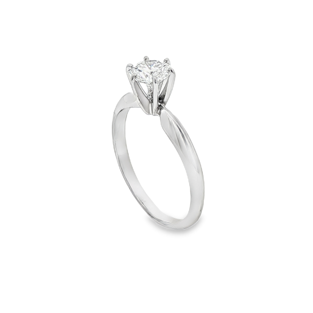 18K White Gold Solitaire Engagement Ring – 0.50ct Round Diamond E/SI1