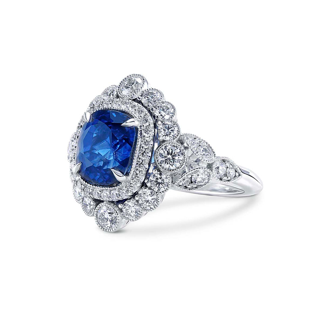 18k White Gold - 4.01ctw Blue Sapphire Vintage Diamond Ring