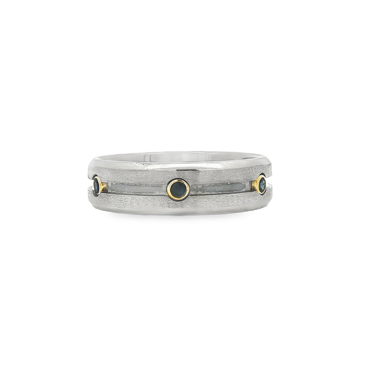 14K Gray & Yellow Gold Blue Sapphire Bezel Estate Band – 7.1mm