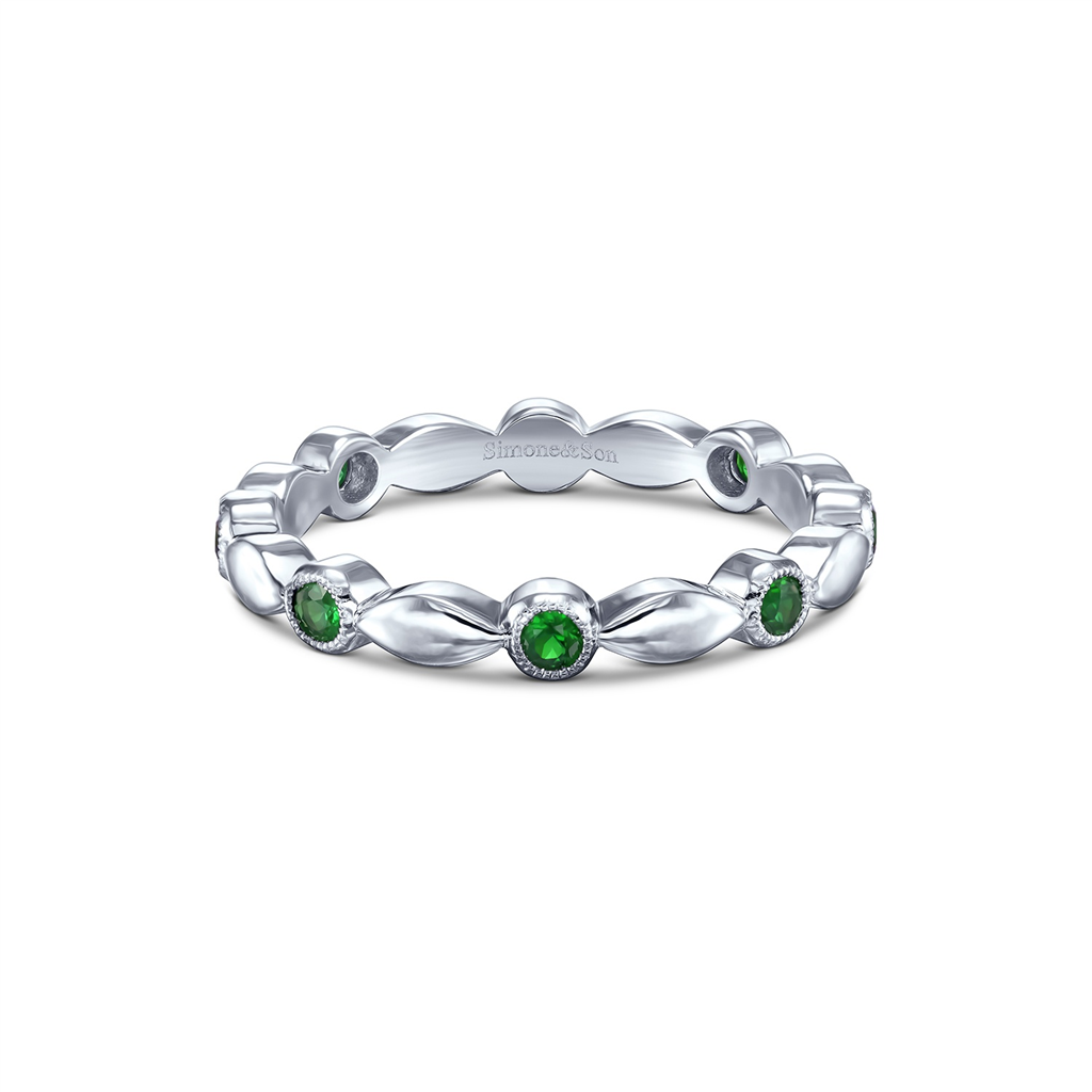 14K White Gold Emerald Motif Wedding Band 0.24ctw.