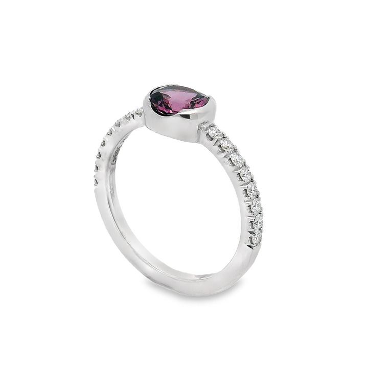 14K White Gold Spinel Ring – 0.95ct Spinel with 0.26ctw Diamonds