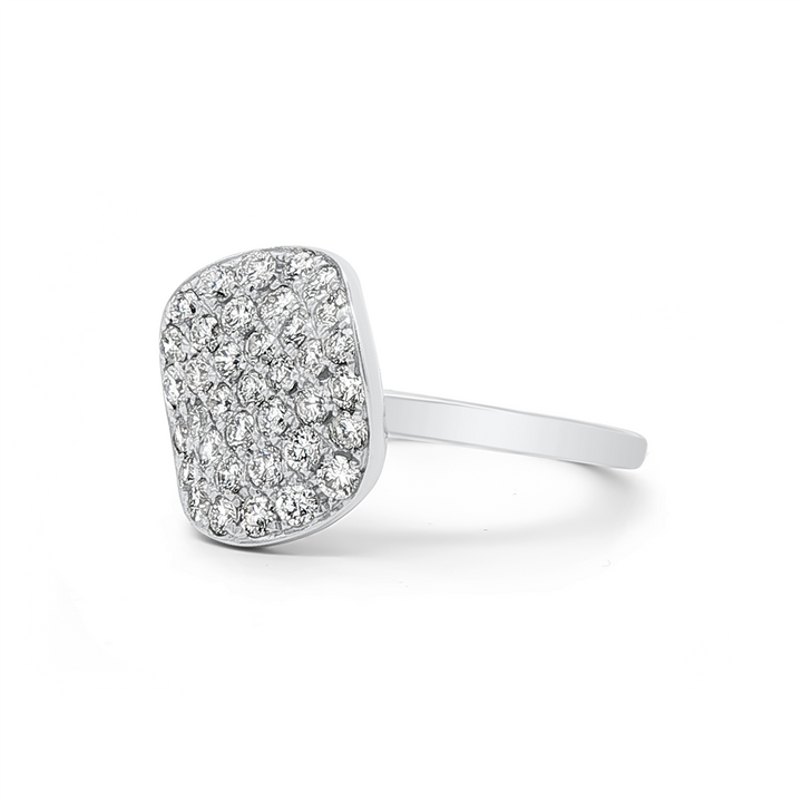 14K White Gold Pavé Wavy Disc Ring – 0.90ctw.