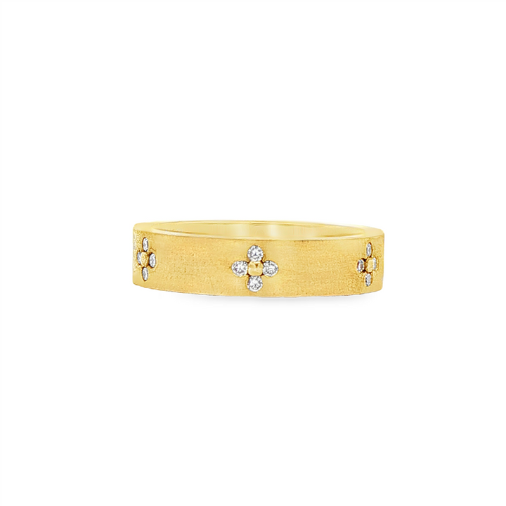 18K Yellow Gold Lab Grown Diamond Clover Band – 0.24ctw.